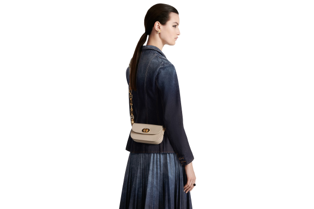 CHRISTIAN DIOR