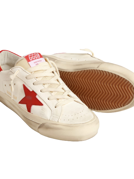 GOLDEN GOOSE