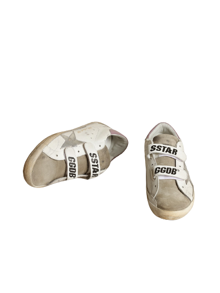 GOLDEN GOOSE