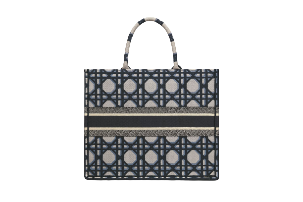 CHRISTIAN DIOR