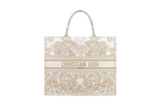 CHRISTIAN DIOR