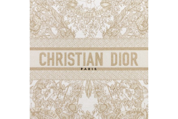 CHRISTIAN DIOR