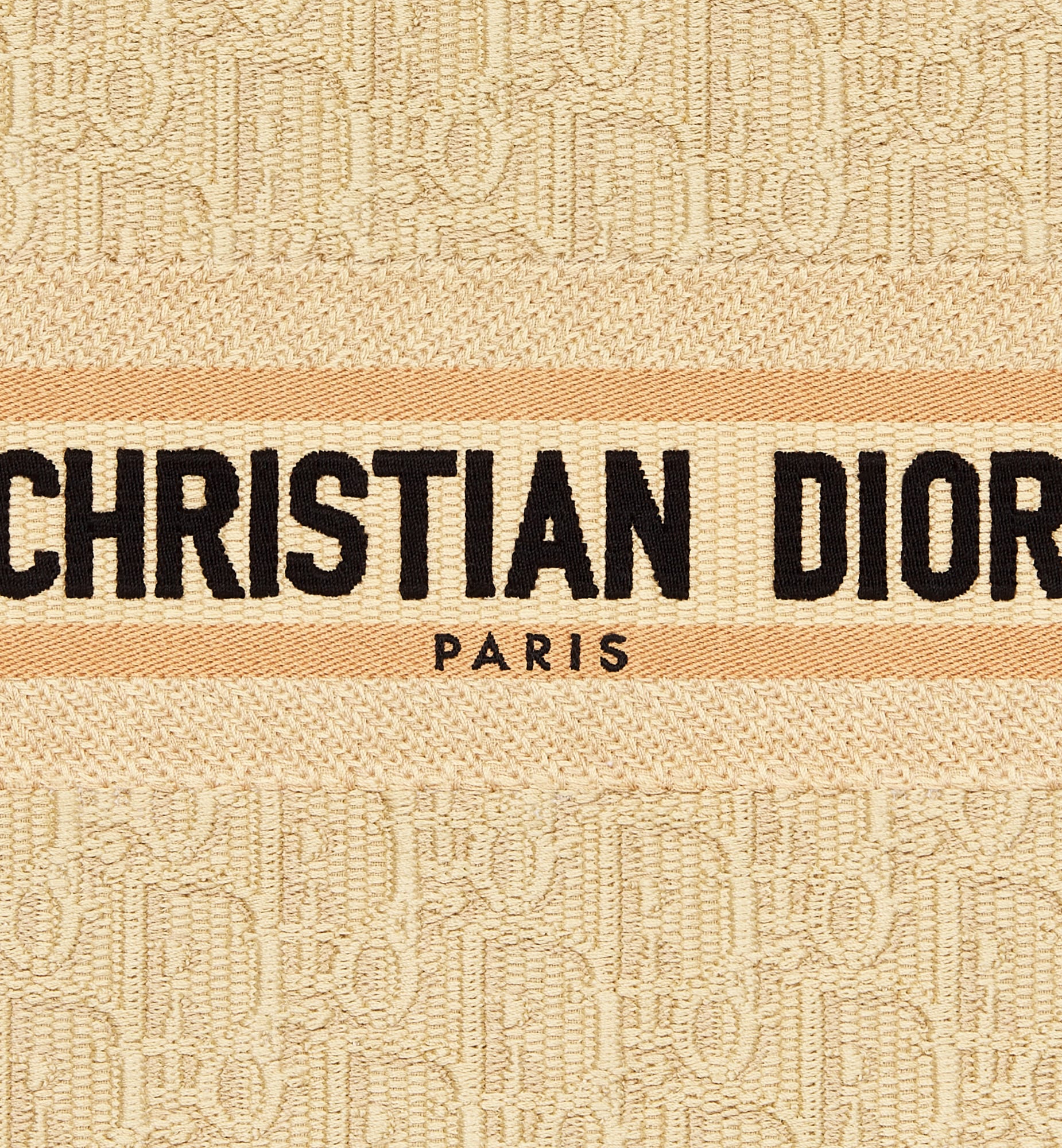 CHRISTIAN DIOR