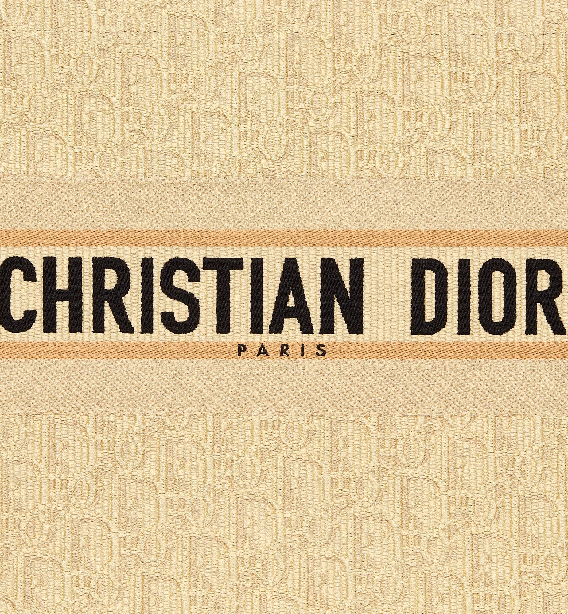 CHRISTIAN DIOR