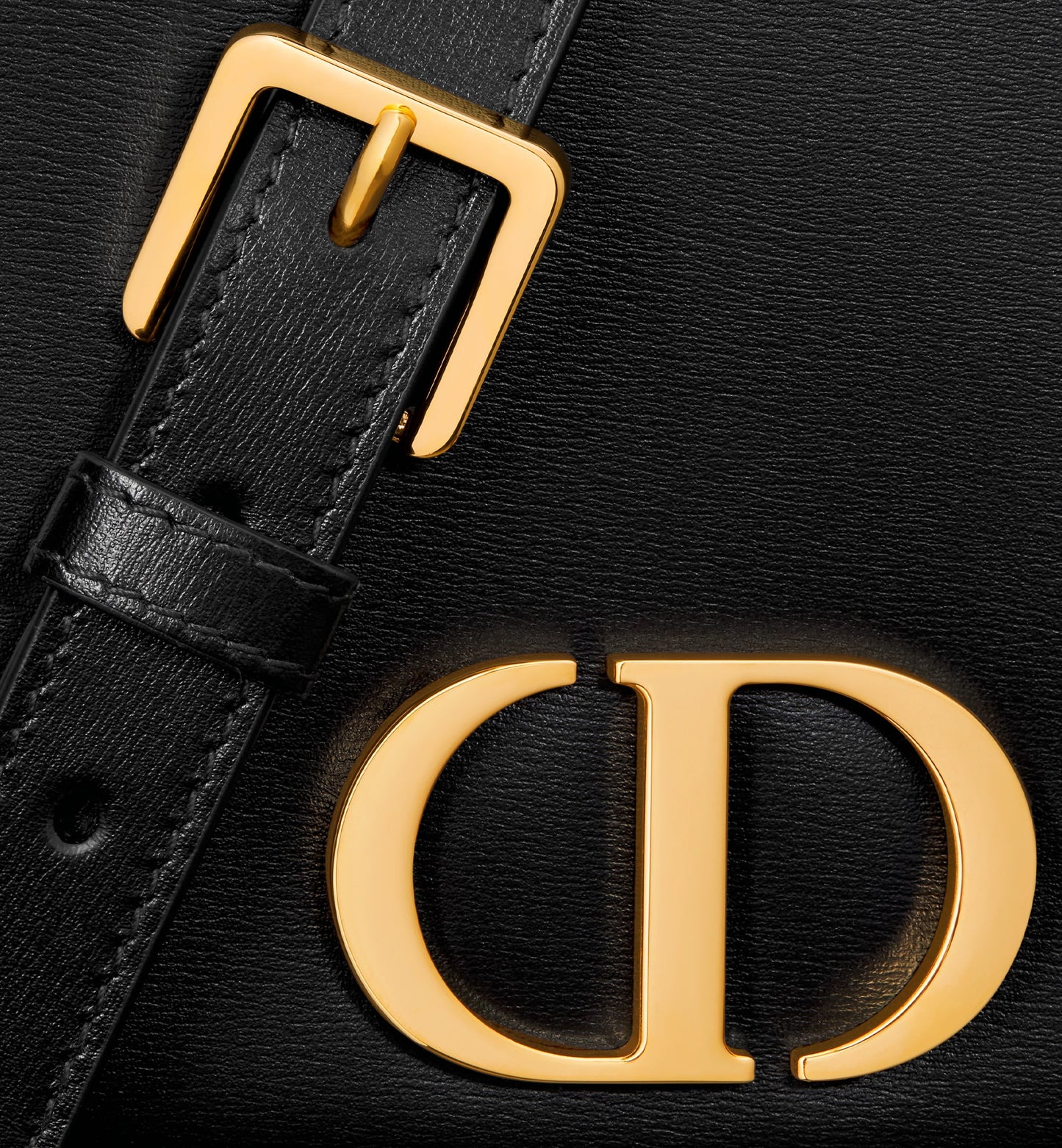 CHRISTIAN DIOR