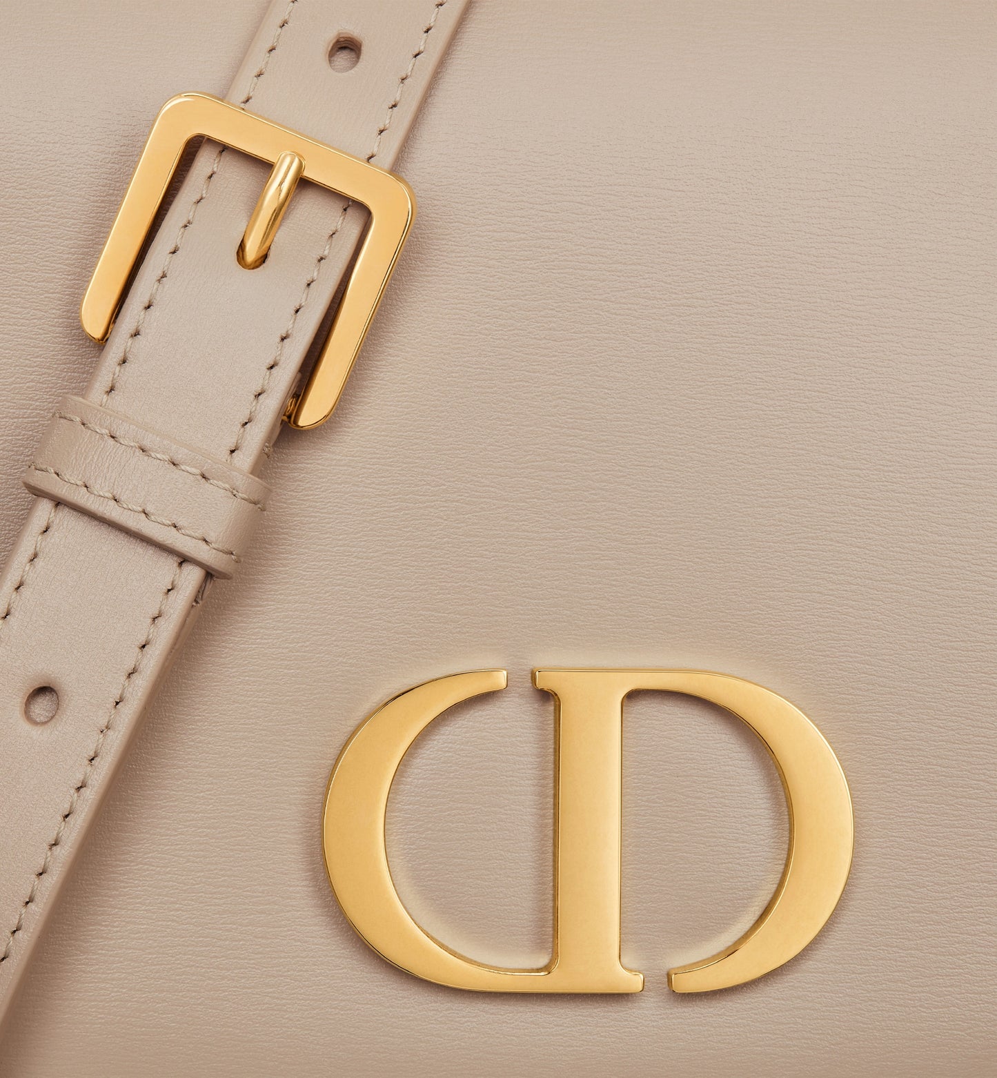 CHRISTIAN DIOR