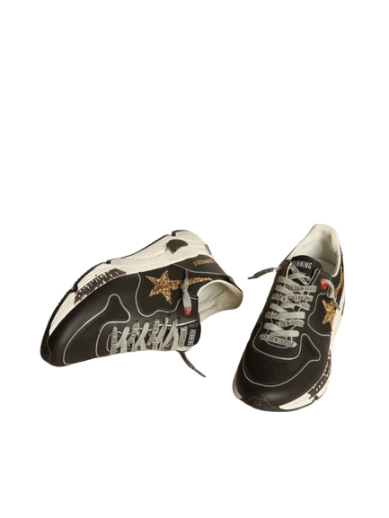 GOLDEN GOOSE
