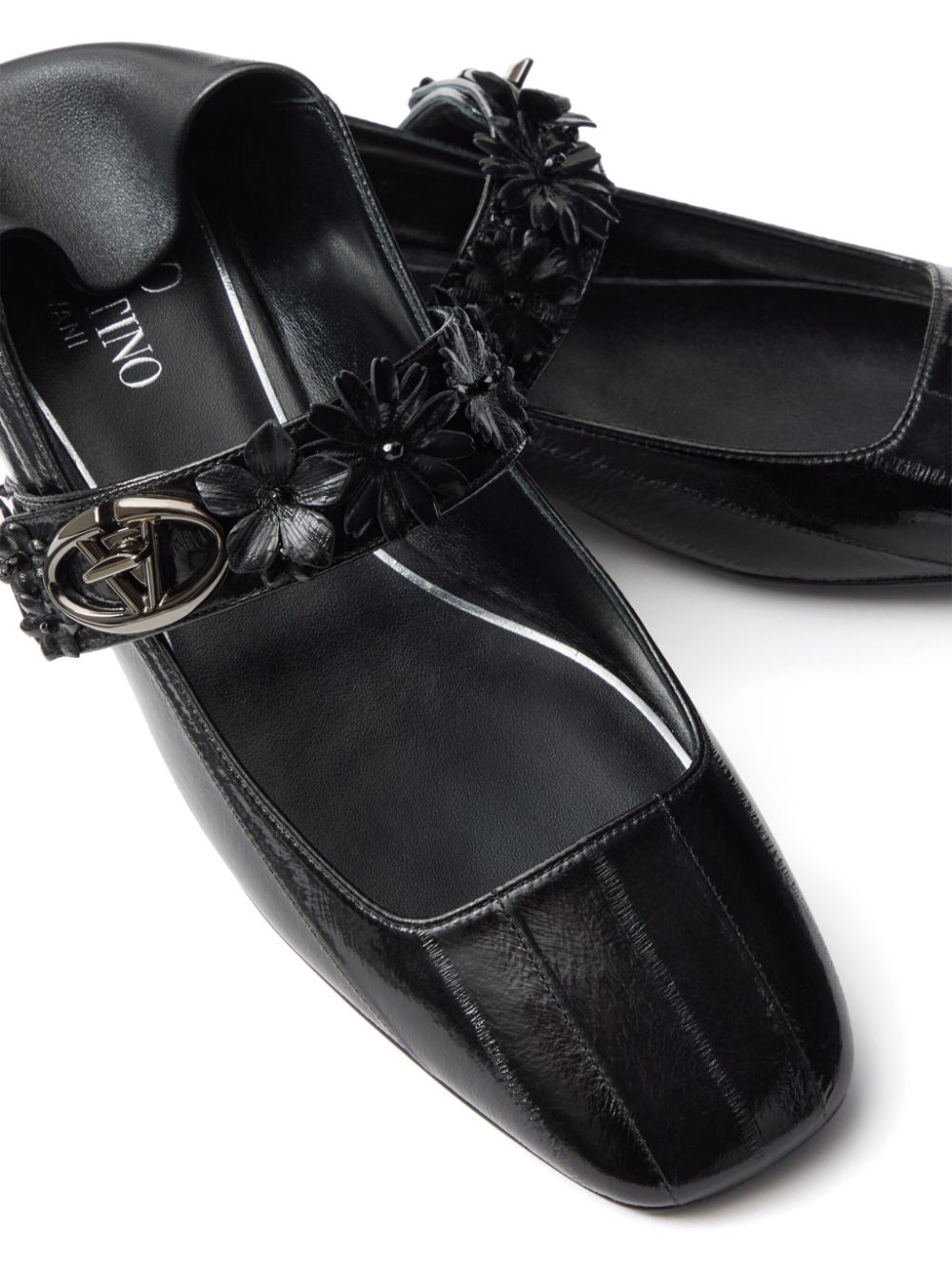 VALENTINO GARAVAN
