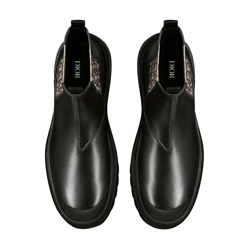 CHRISTIAN DIOR