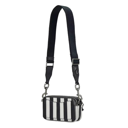 MARC JACOBS