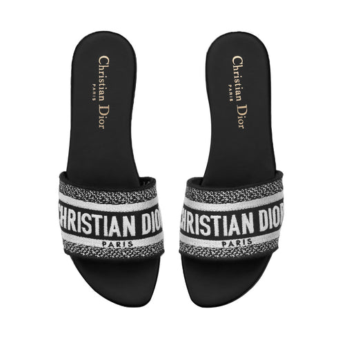 CHRISTIAN DIOR