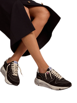 GOLDEN GOOSE