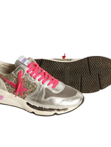 GOLDEN GOOSE
