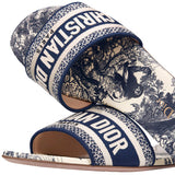 CHRISTIAN DIOR