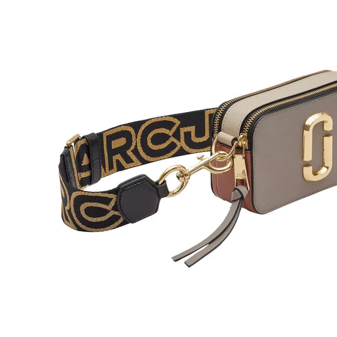 MARC JACOBS