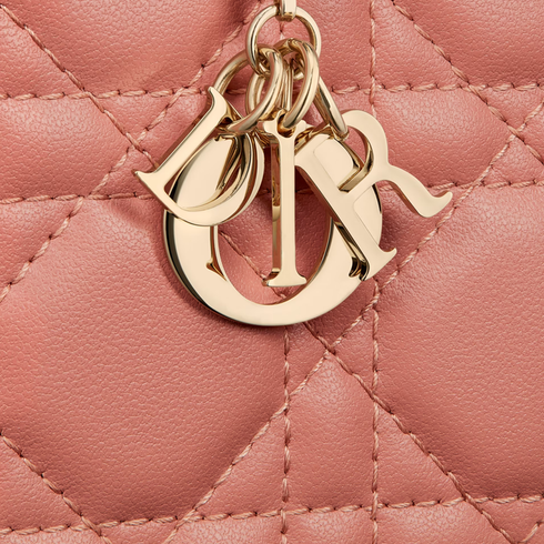 CHRISTIAN DIOR