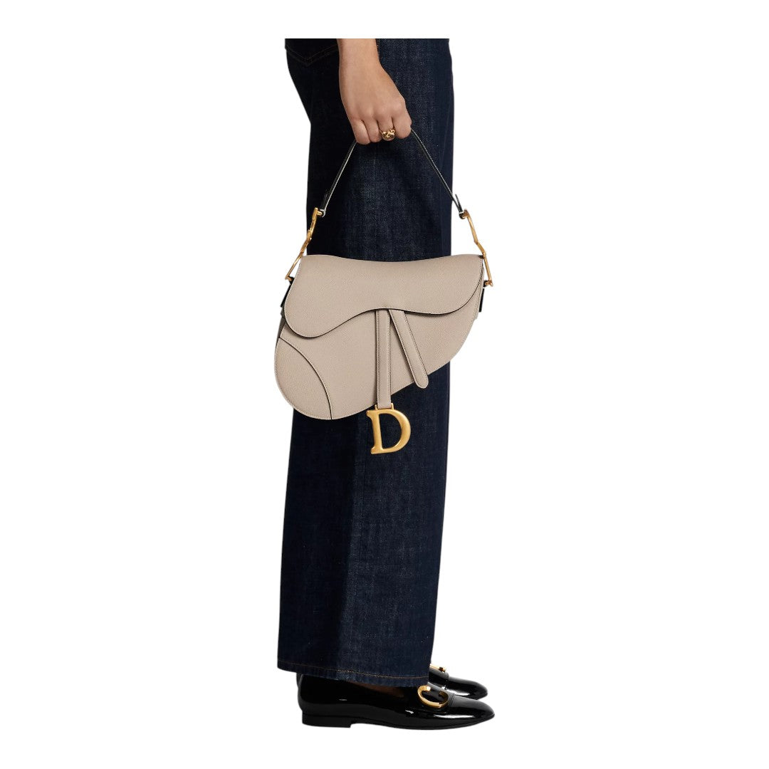 CHRISTIAN DIOR