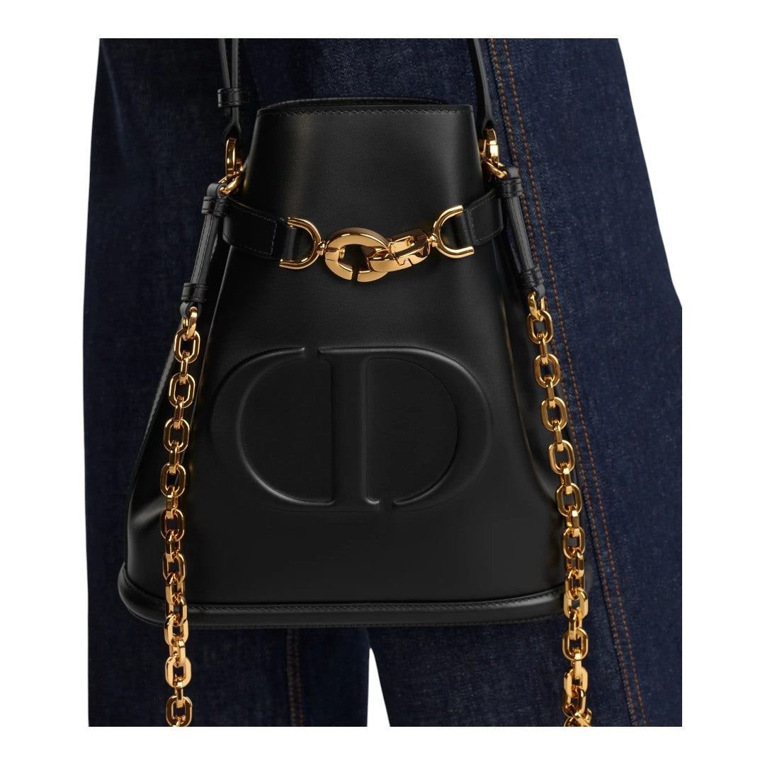 CHRISTIAN DIOR