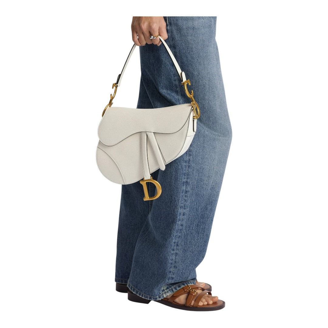 CHRISTIAN DIOR