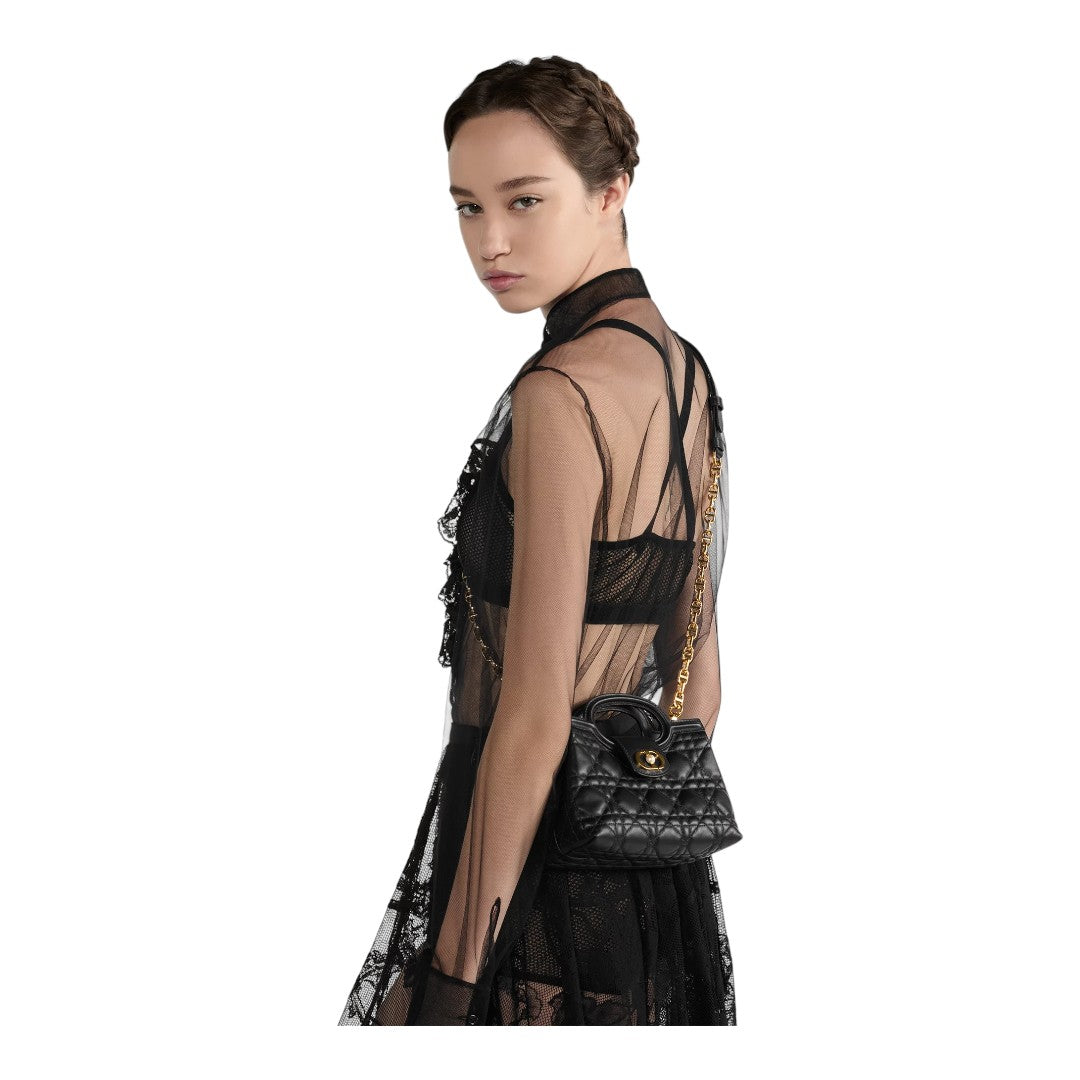 CHRISTIAN DIOR