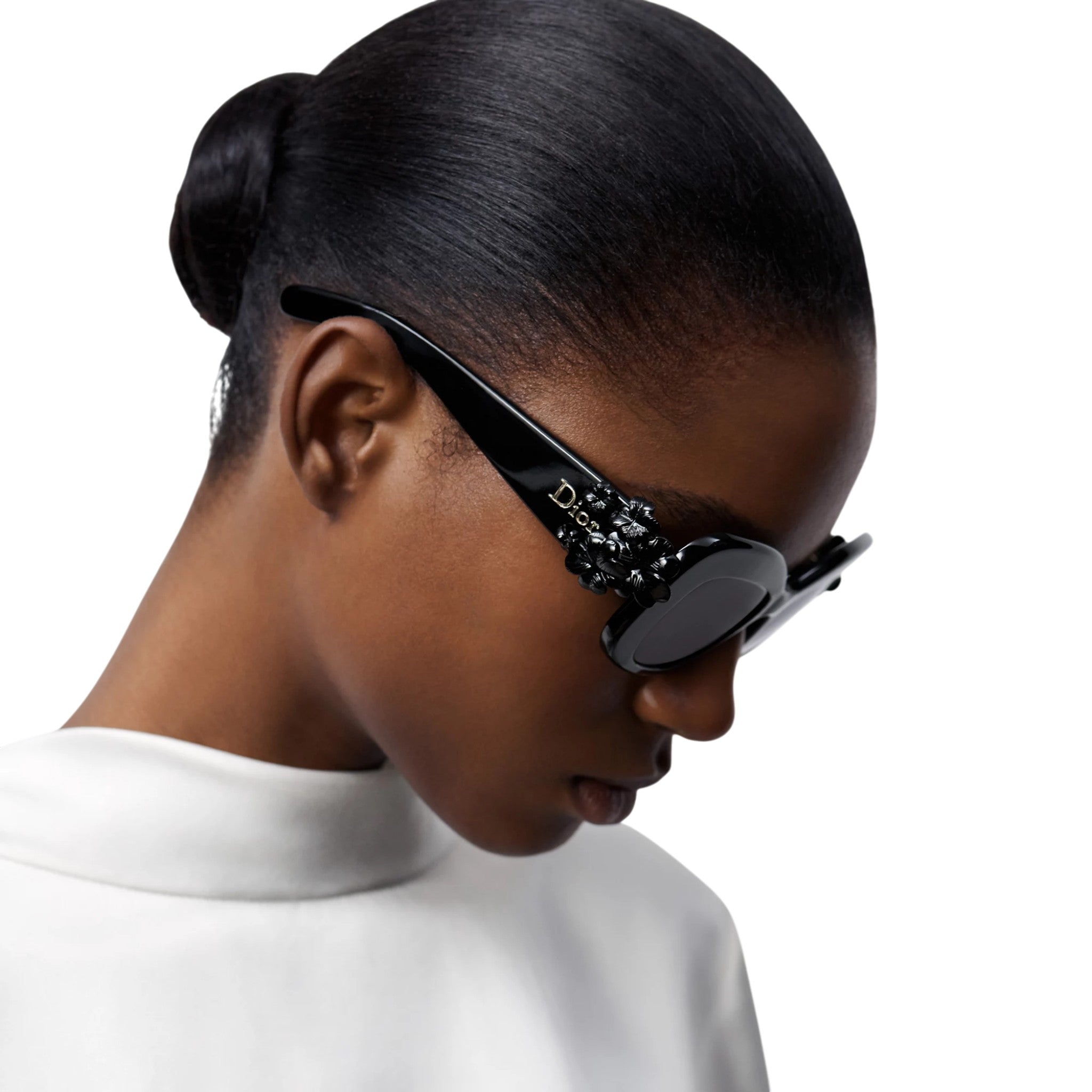 CHRISTIAN DIOR