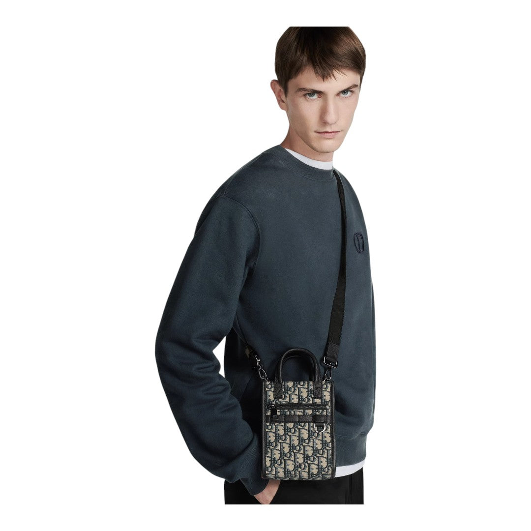 CHRISTIAN DIOR