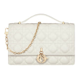 CHRISTIAN DIOR