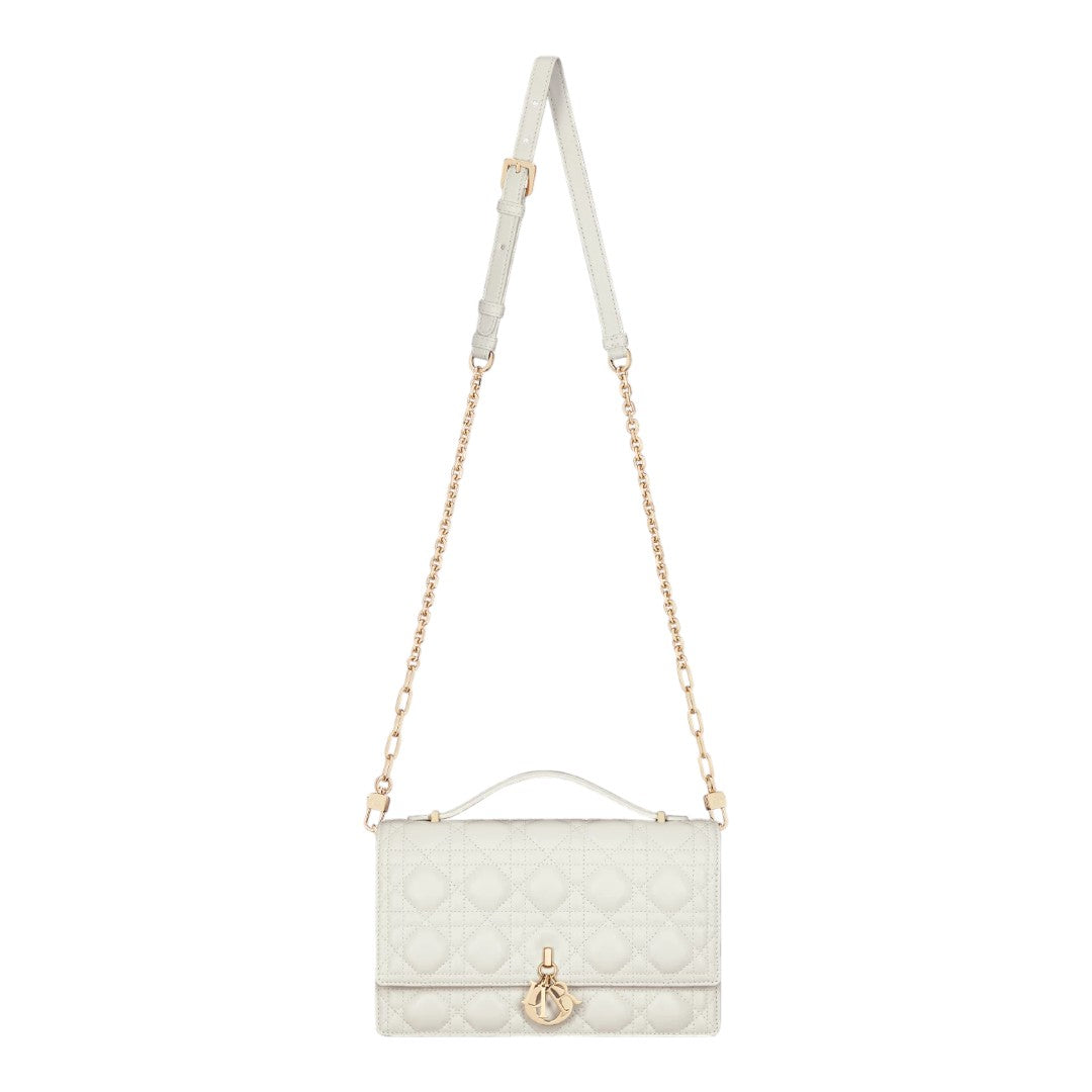 CHRISTIAN DIOR