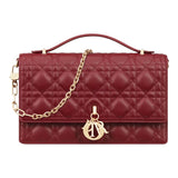 CHRISTIAN DIOR