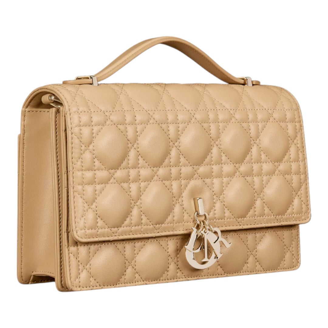 CHRISTIAN DIOR