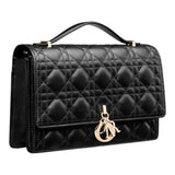CHRISTIAN DIOR
