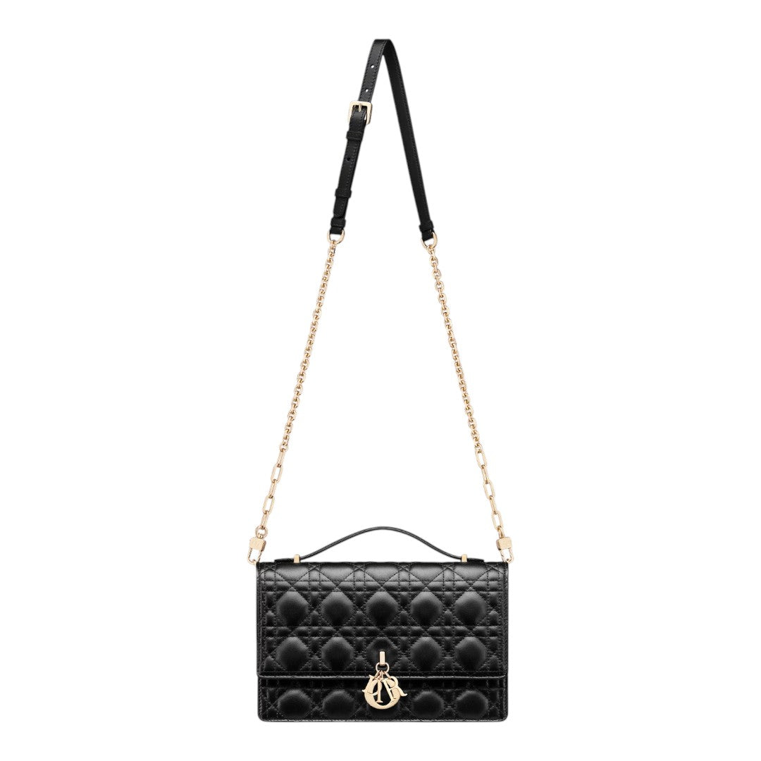 CHRISTIAN DIOR