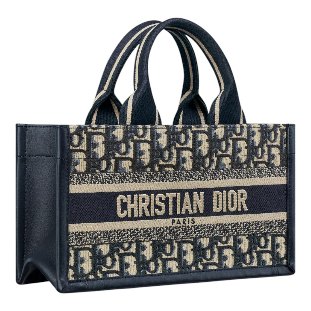 CHRISTIAN DIOR