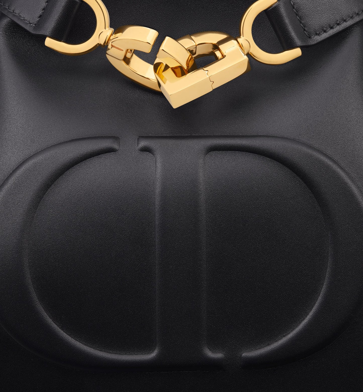 CHRISTIAN DIOR