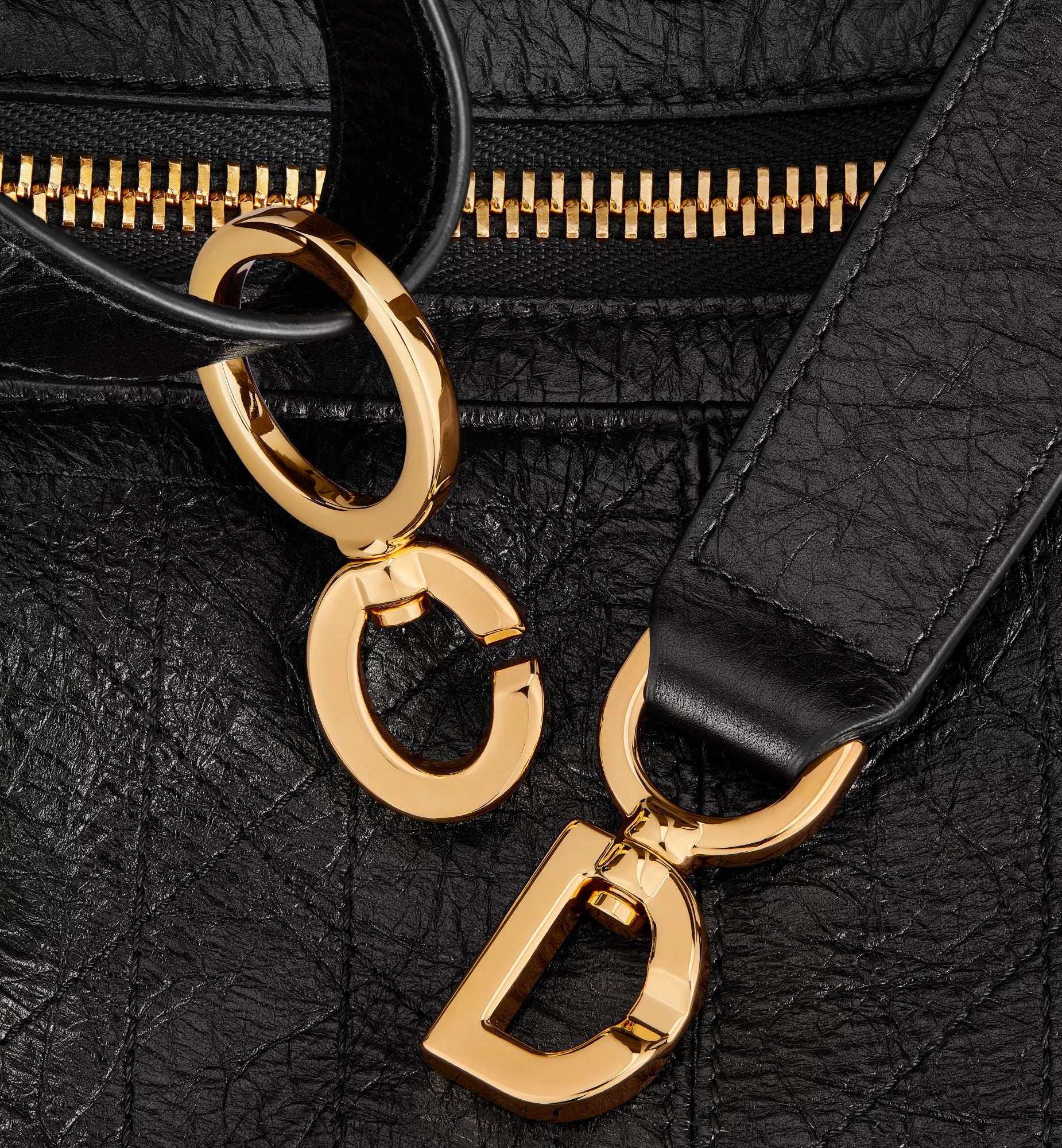 CHRISTIAN DIOR
