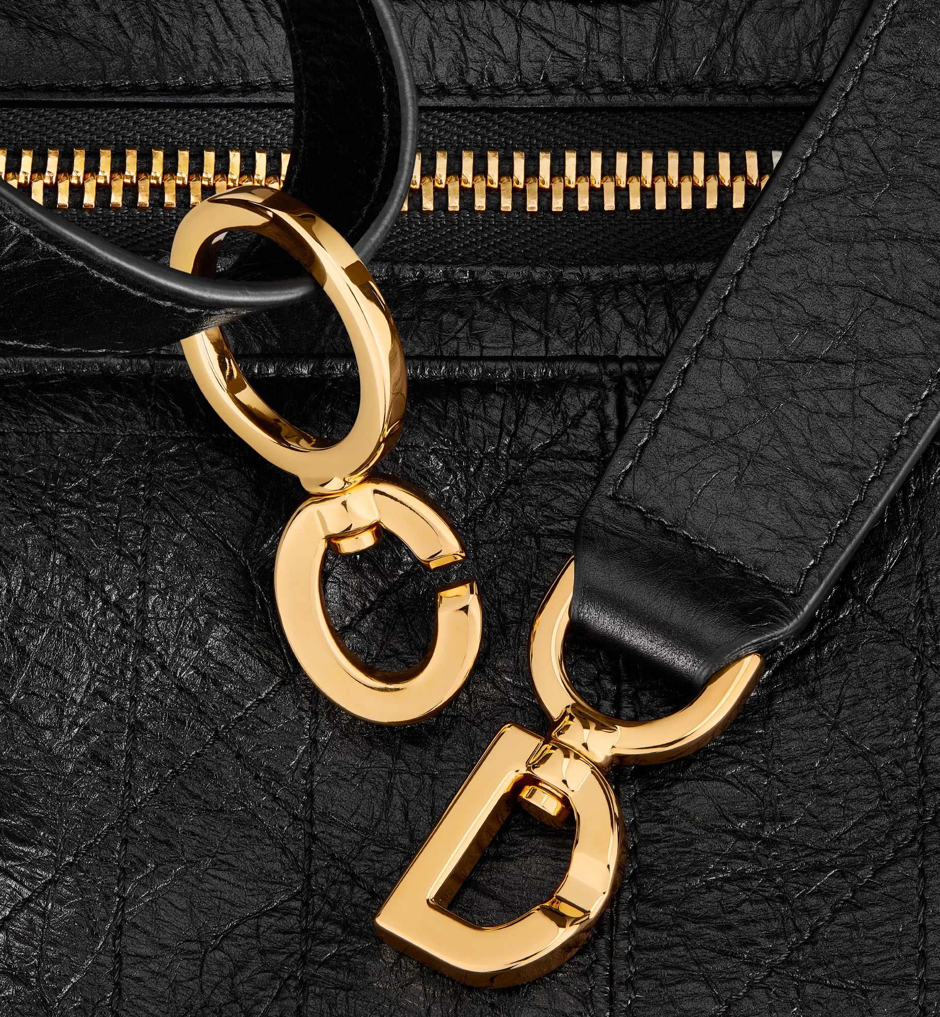 CHRISTIAN DIOR