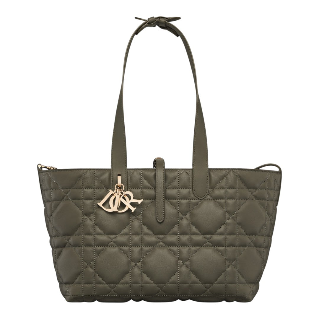 CHRISTIAN DIOR