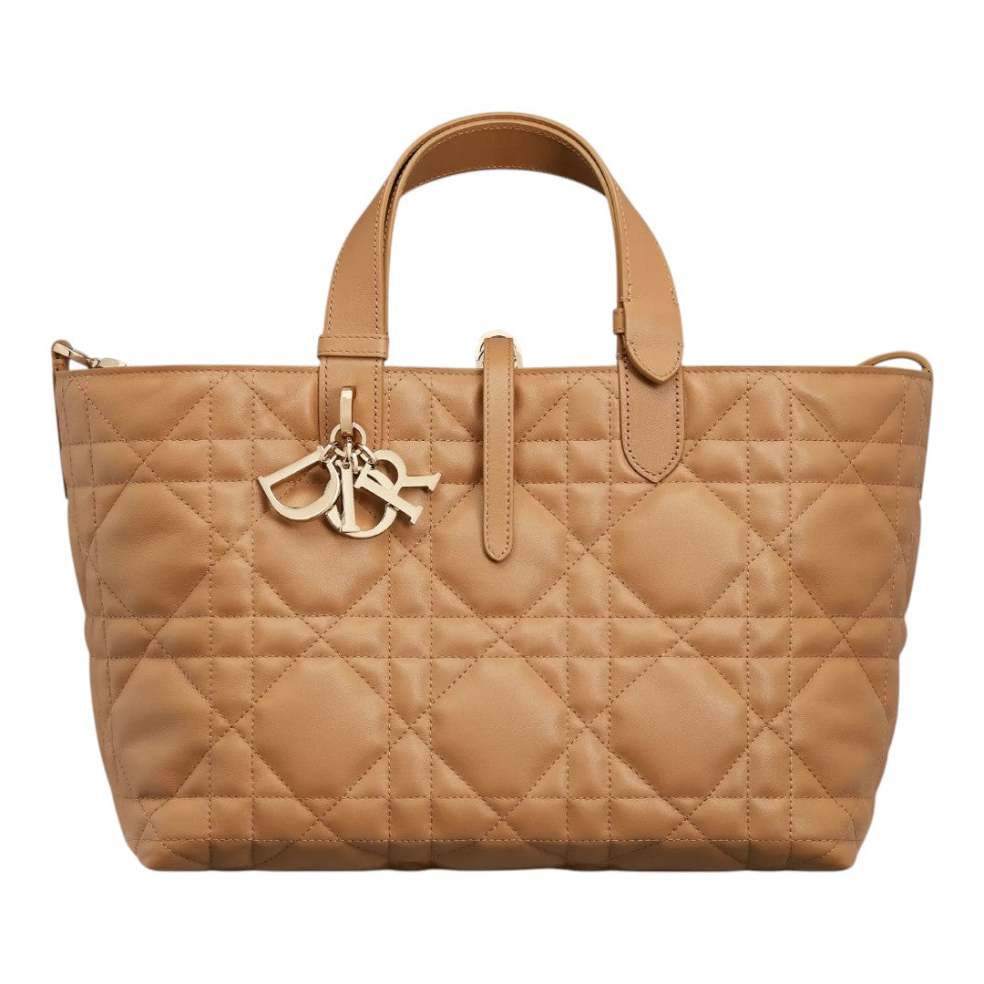 CHRISTIAN DIOR