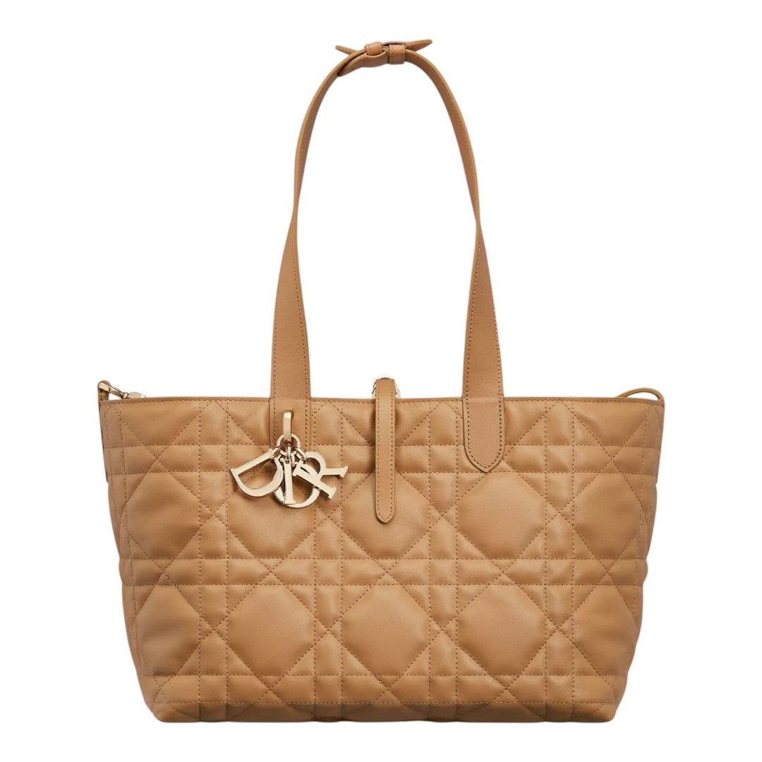 CHRISTIAN DIOR