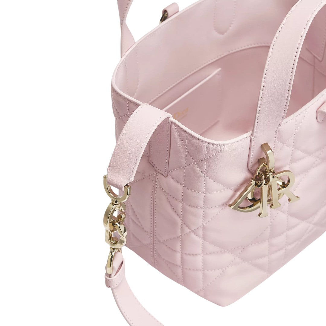 CHRISTIAN DIOR