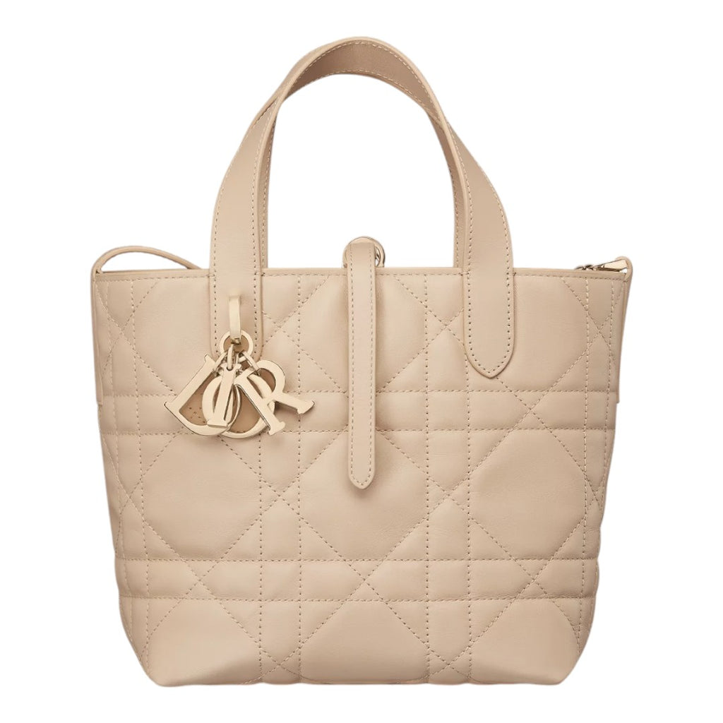 CHRISTIAN DIOR