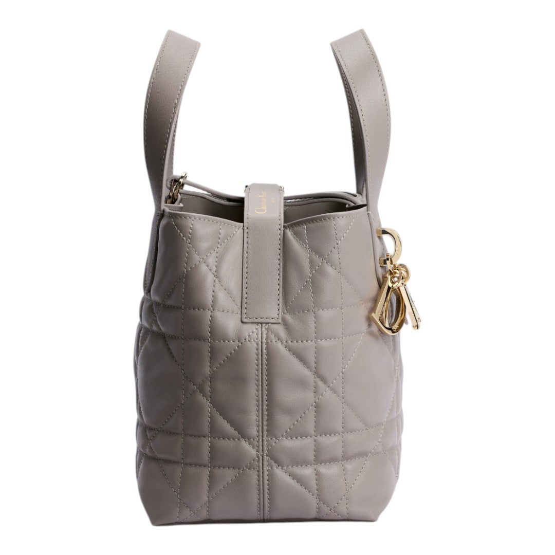 CHRISTIAN DIOR