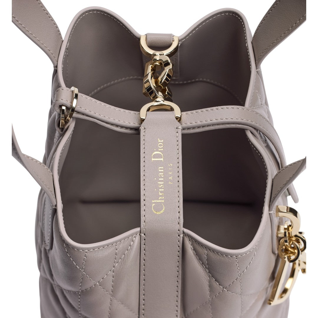 CHRISTIAN DIOR
