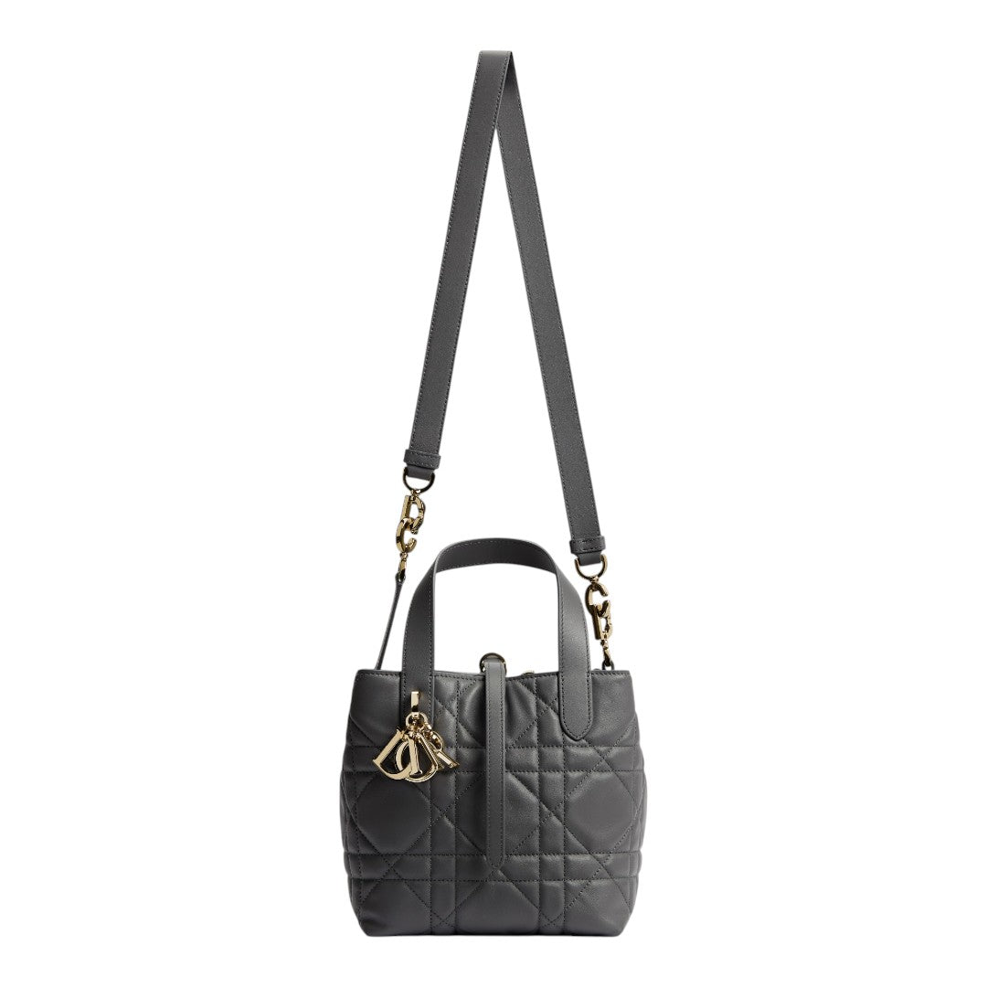CHRISTIAN DIOR