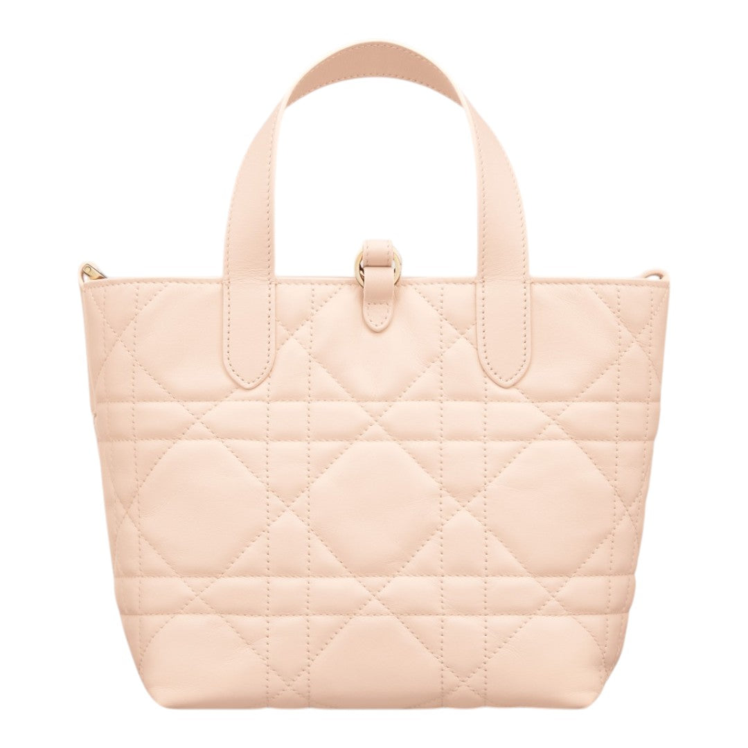 CHRISTIAN DIOR