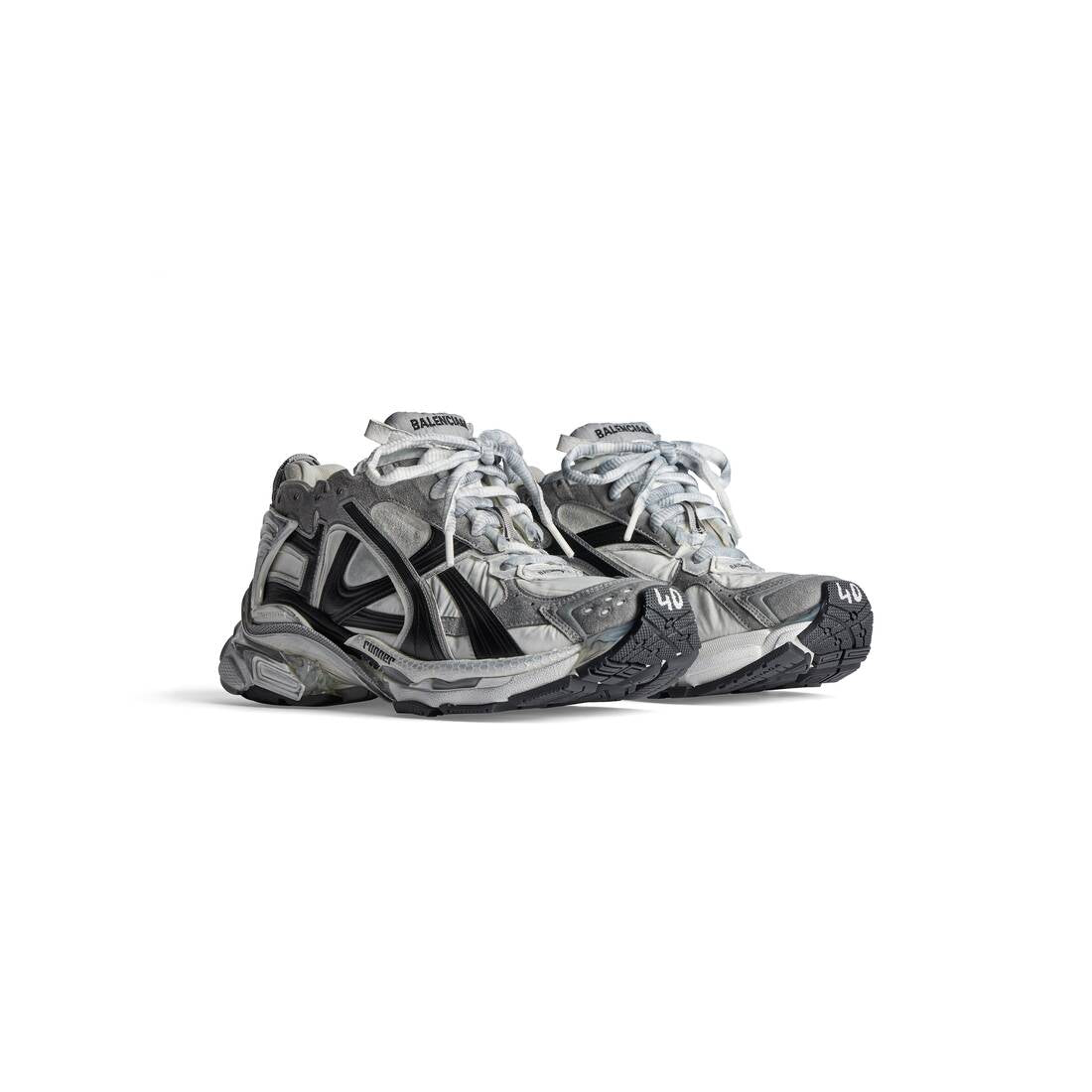 BALENCIAGA
