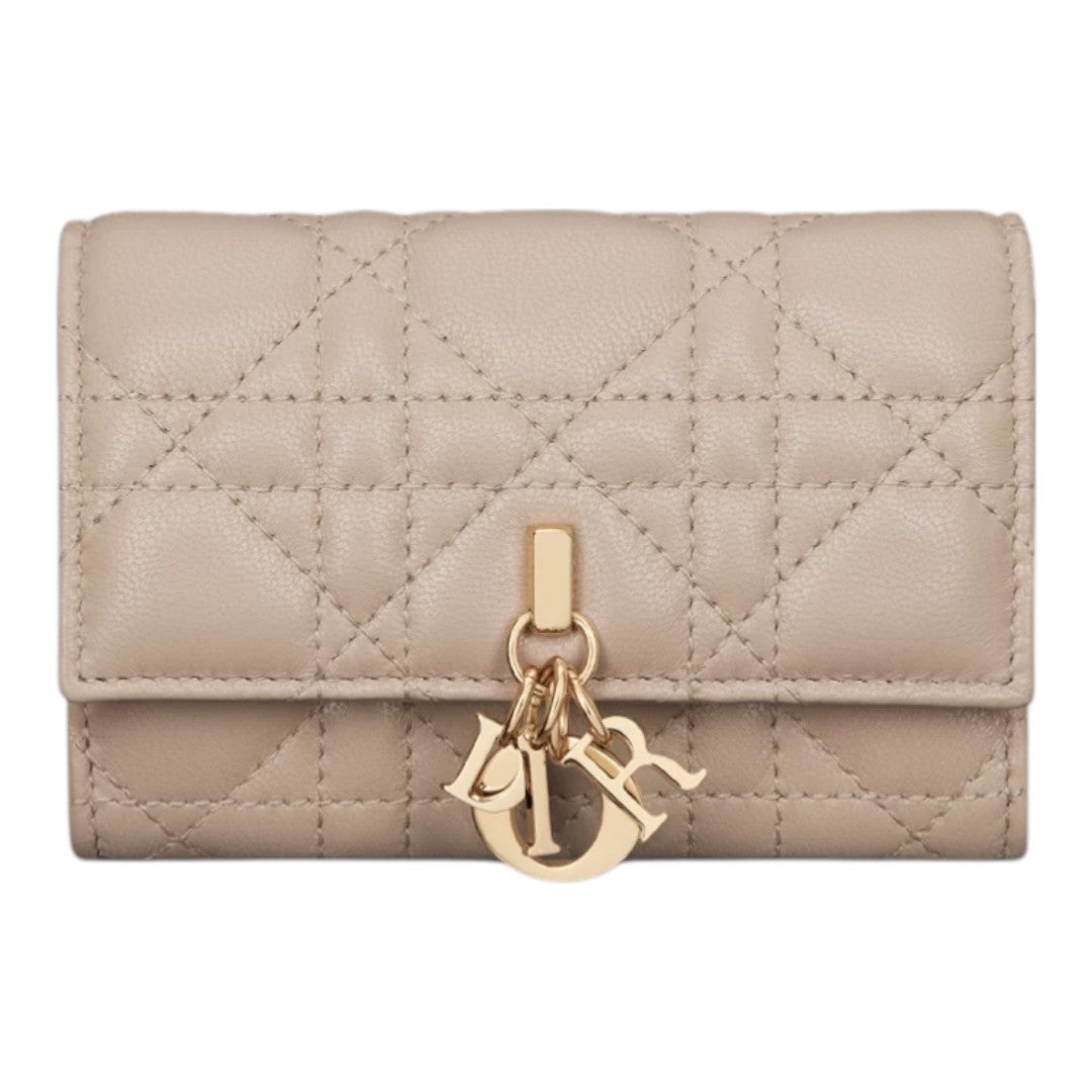 CHRISTIAN DIOR