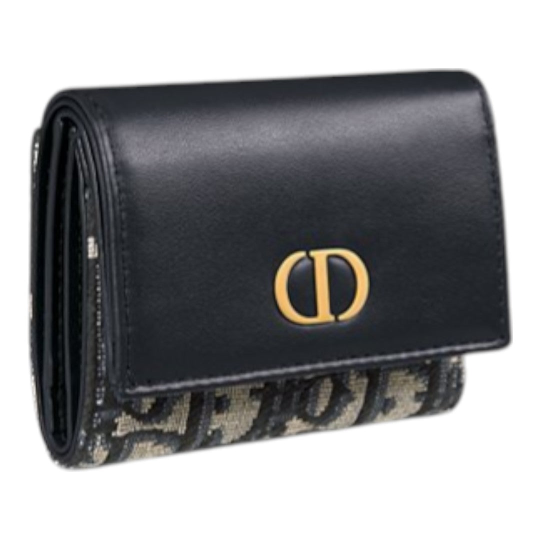 CHRISTIAN DIOR