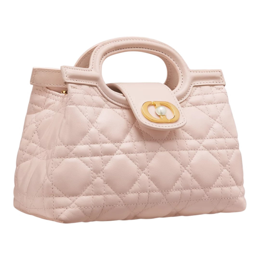 CHRISTIAN DIOR