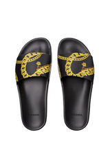 VERSACE
